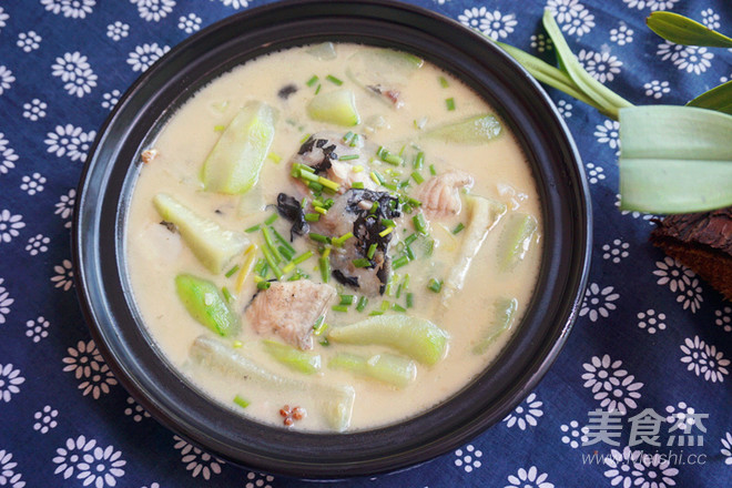 Fish Head Loofah Soup recipe