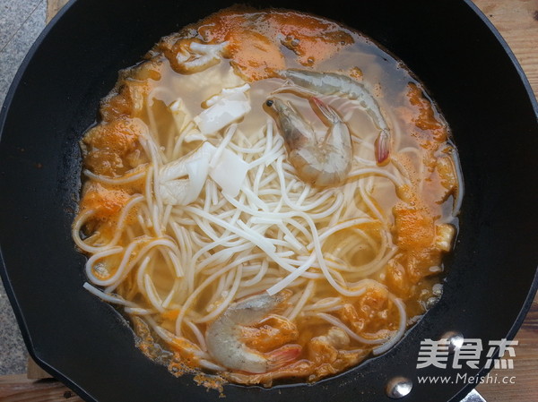 Hot and Sour Rice Noodle Soup recipe