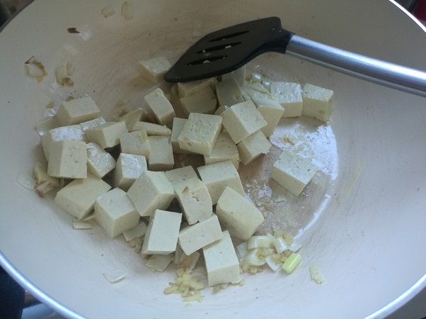 Stir-fried Tofu with Cabbage recipe