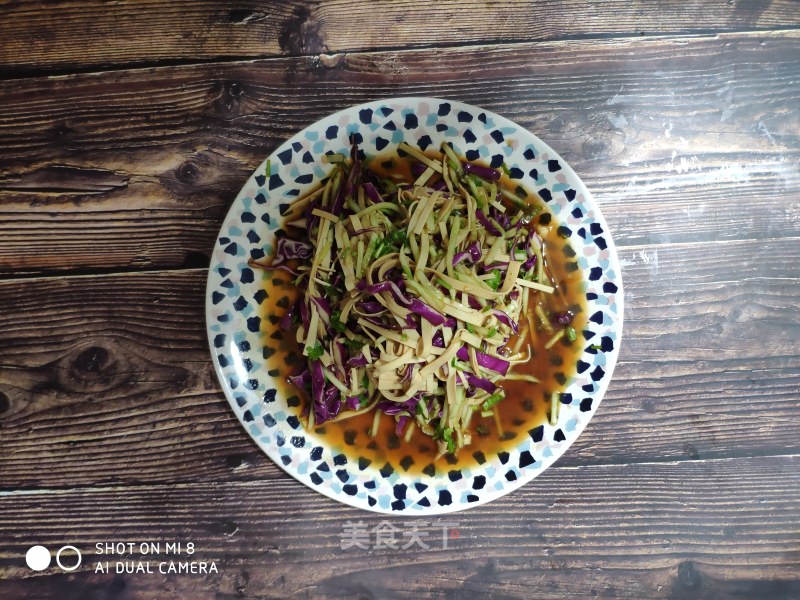 Purple Cabbage Mixed with Cucumber Tofu Skin recipe