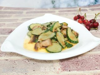 Fried Cucumber with Sliced Pork recipe