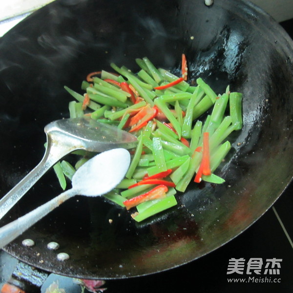 Yuxiang Lettuce Strips recipe