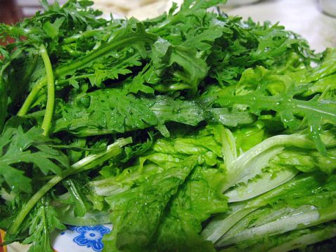 Stir-fried Mullet Flower with Chrysanthemum recipe