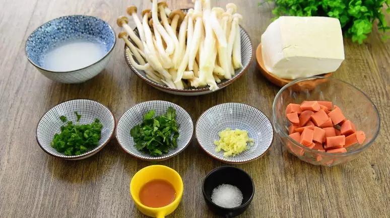 Double Mushroom Ham Tofu Soup recipe