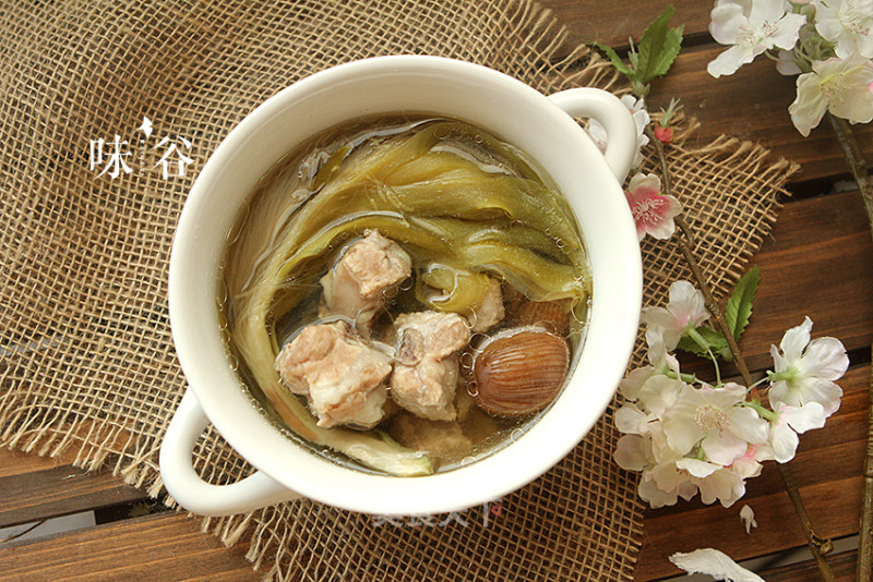 Old Fire Soup-bawang Flower Spare Ribs Soup