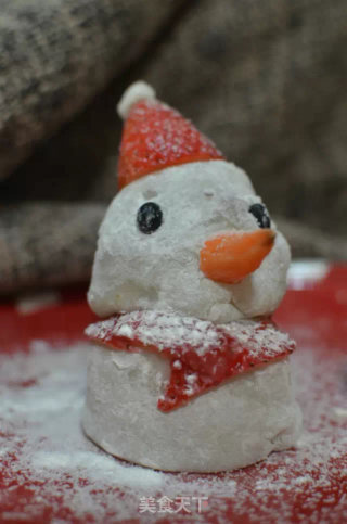 Snowman Strawberry Daifuku recipe