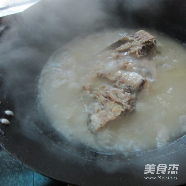 Fish Head Stewed Noodles recipe