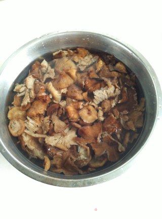 Chicken Stewed with Mushrooms recipe