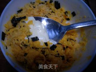 Salted Egg Yolk Pork Floss Bagels recipe