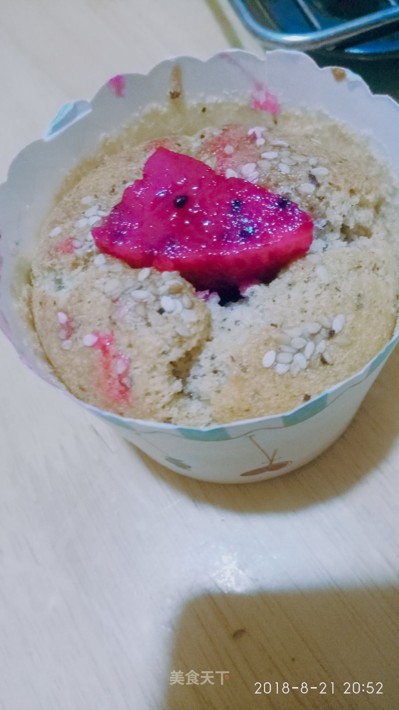 Muffin Cup Date Cake recipe