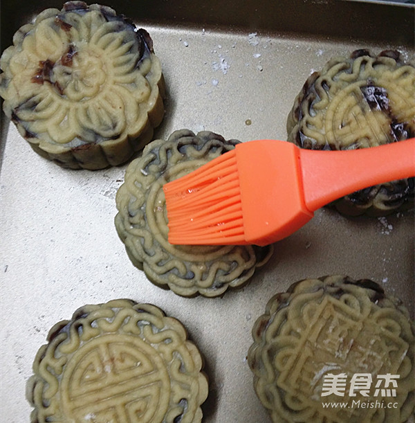 Cantonese Bean Paste Mooncake recipe