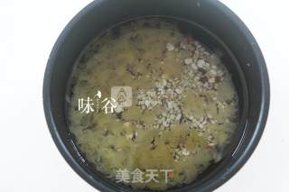 Gorgon, Barley, White Fungus Soup recipe