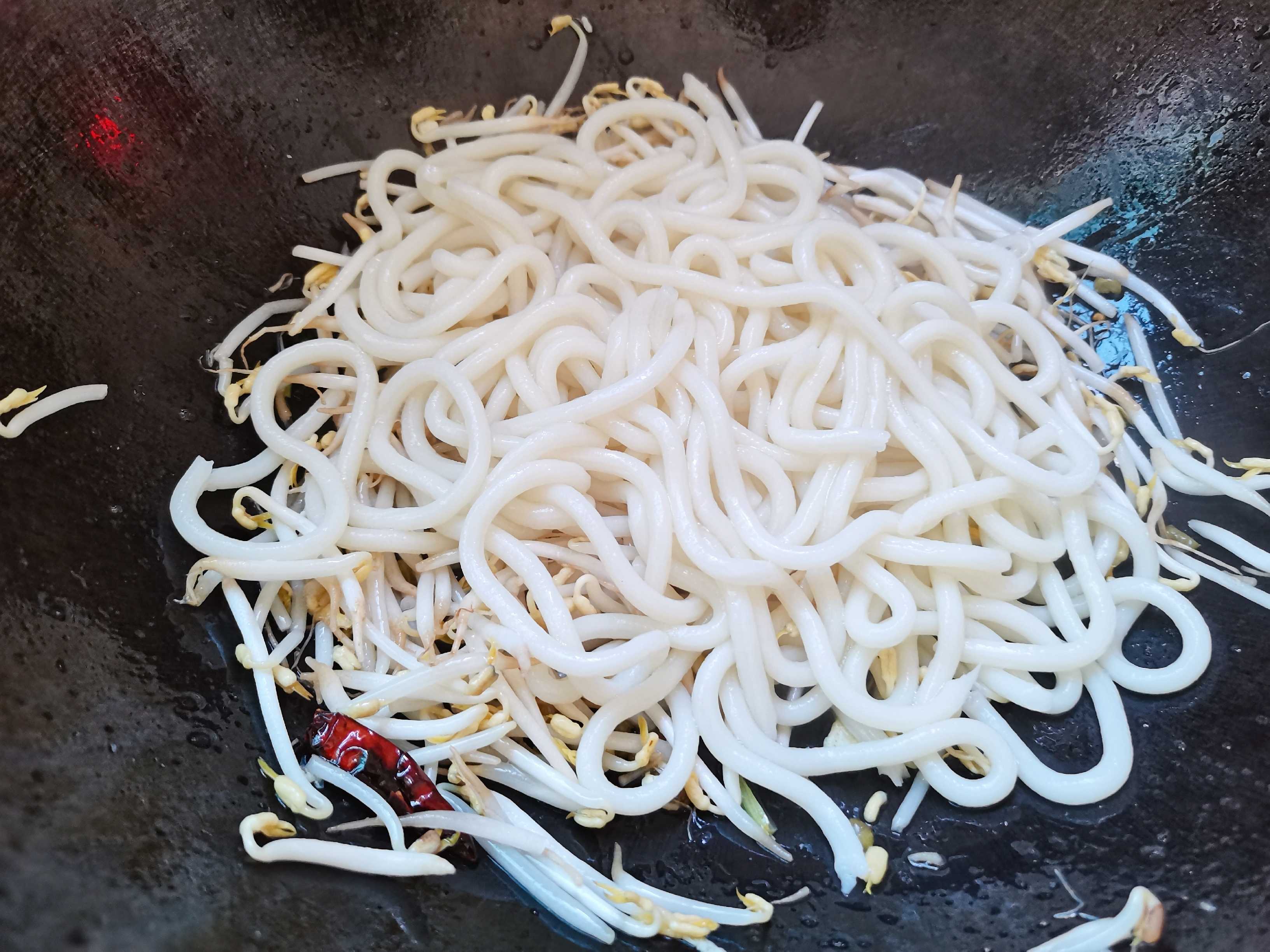 Fried Egg Udon Noodles recipe