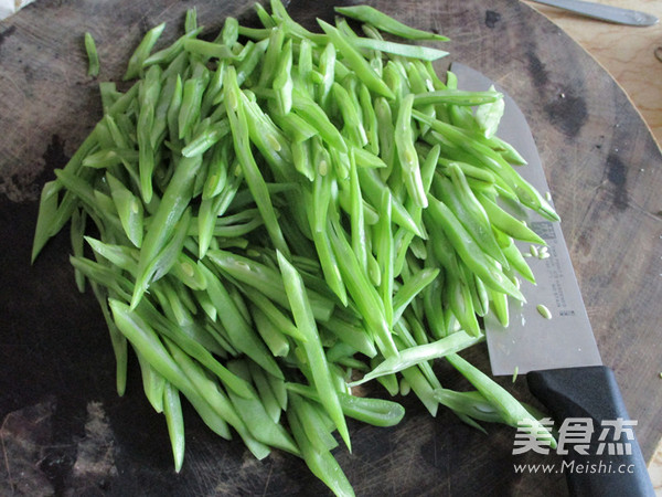 Stir-fried Shredded Lentils recipe