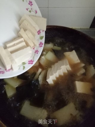 Stewed Tofu with Winter Melon and Kelp recipe