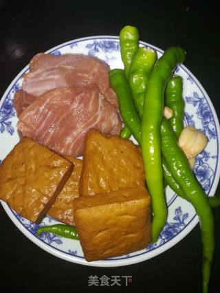 Stir-fried Bean Curd with Shredded Pork with Pepper recipe