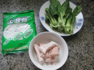Crispy Fish Skin Shrimp Dumplings with Green Vegetables and Potato Noodles recipe