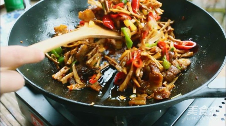 Stir-fried Twice-cooked Pork with Dried Bamboo Shoots recipe
