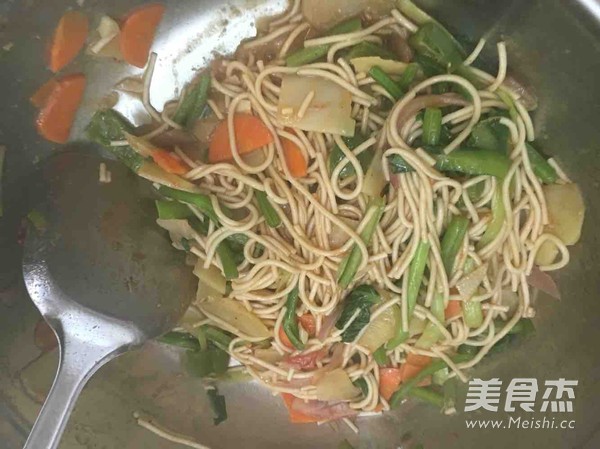 Vegetarian Fried Noodles recipe