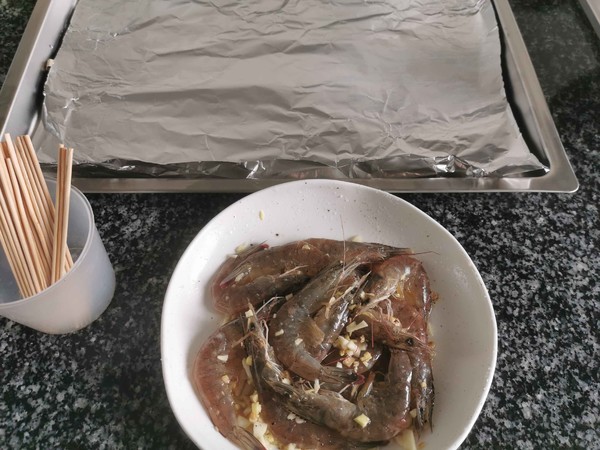 Grilled Shrimp with Black Pepper Garlic recipe