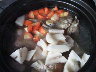 #春食野菜香#malantou Pork Bone Soup recipe