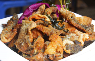 The Practice of Net Red Salted Egg Yolk Fish Skin recipe