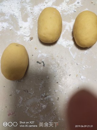 Cartoon Pineapple Bun recipe