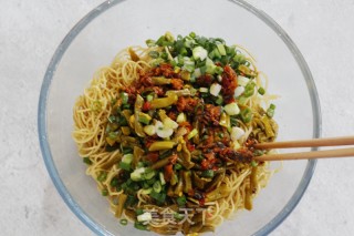 Refreshing Hot Dry Noodles recipe