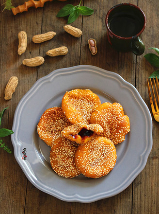 Pumpkin Pie with Sesame Blueberry Sauce