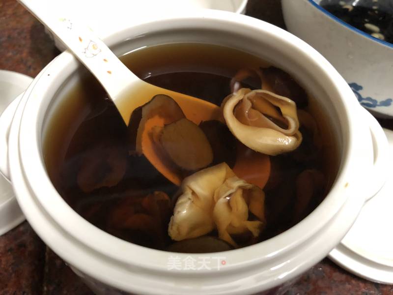 Stewed Flower Maw with Rock Sugar and Red Dates recipe