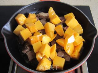 Mango Beef Dice recipe