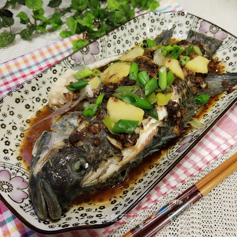Steamed Standing Fish in Black Bean Sauce