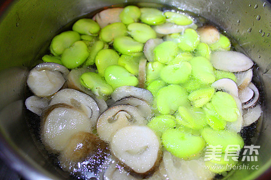 Watercress Mushroom Egg Soup recipe