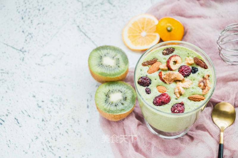 You Must Also Enjoy A Delicious Detox Smoothie If You Lose Weight recipe