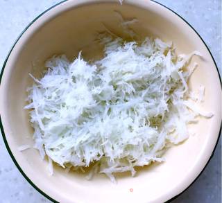 Shepherd's Purse Hot Bread with Shredded Carrots recipe