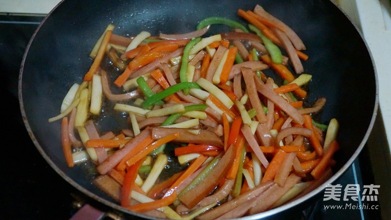 Fried Hollow Noodles recipe