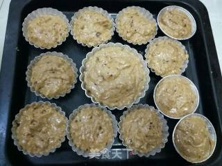 Walnut Raisin Yogurt Muffins recipe