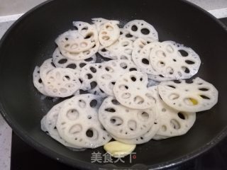 Stir-fried Snow Peas with Lotus Root recipe