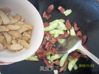 Sausage and Pleurotus Eryngii recipe