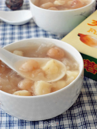 Horseshoe Longan and Tremella Soup recipe