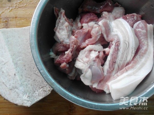 Braised Duck with Taro recipe