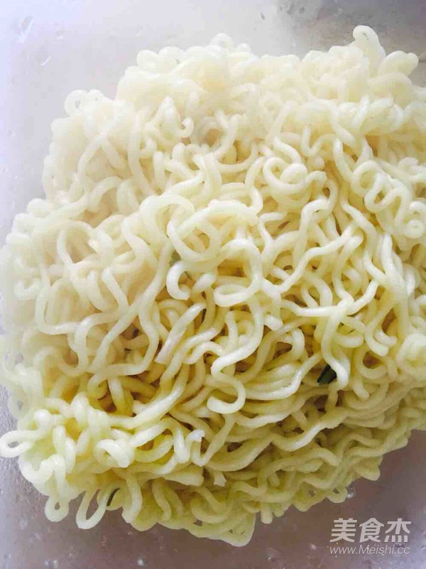 A New Way to Eat Instant Noodles recipe