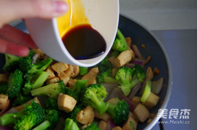 Low Fat Broccoli Garlic Chicken Breast recipe