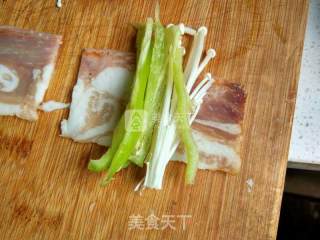 Bacon Roll with Enoki Mushroom recipe