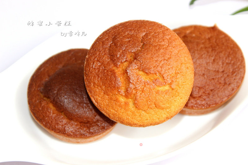 #aca烤明星大赛#honey Milk Cake recipe