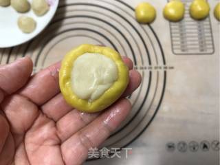 Enjoy Mid-autumn Festival and Reunion~【golden Egg Yolk Pastry】 recipe