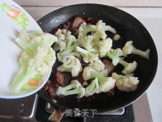 Stir-fried Cauliflower with Tempeh Bacon recipe