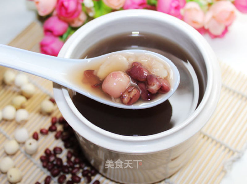 Hundred Years Hao He (lotus Seeds and Lily Stewed with Rock Sugar) recipe