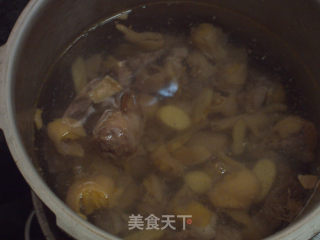 Black Bean Gastrodia Chicken Soup recipe