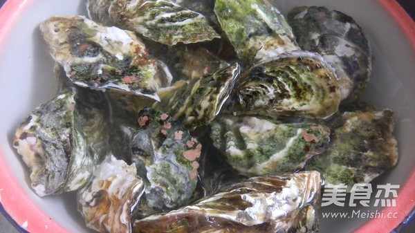 Steamed Oysters with Golden Garlic recipe